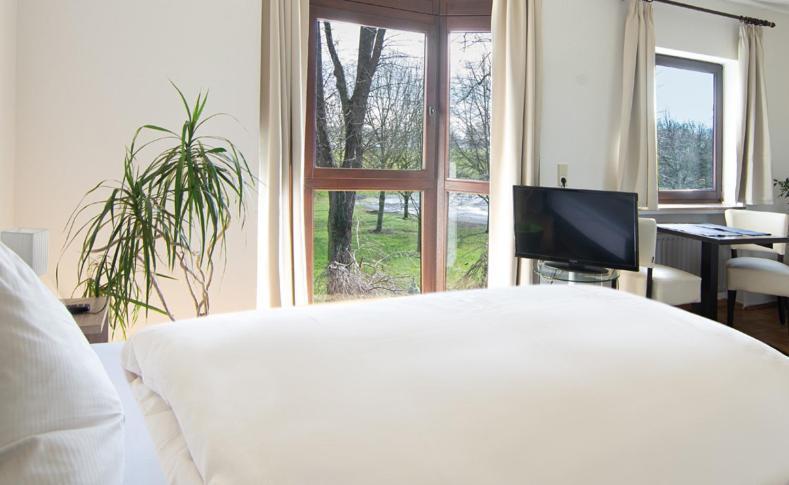 Hotel Zum Bergischen Hof Dormagen Zewnętrze zdjęcie