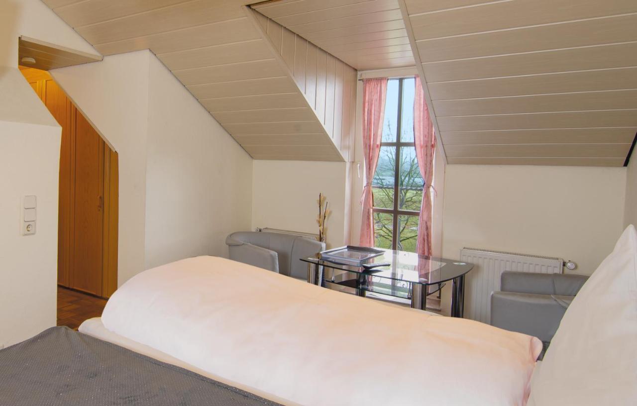 Hotel Zum Bergischen Hof Dormagen Zewnętrze zdjęcie