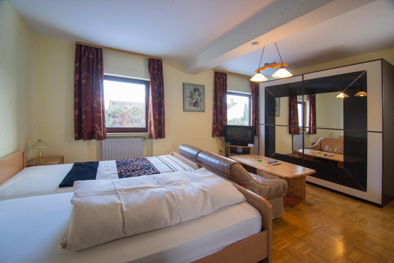Hotel Zum Bergischen Hof Dormagen Zewnętrze zdjęcie